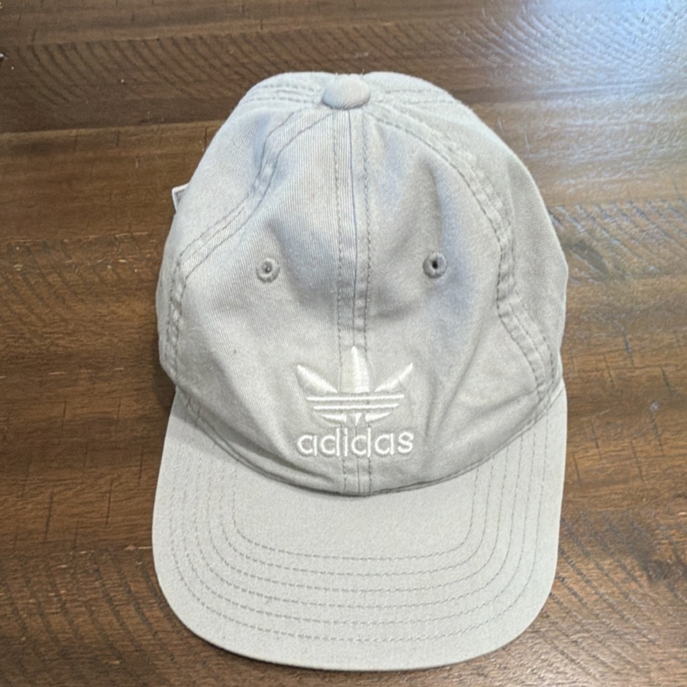 adidas Trefoil Logo Gray Adjustable Men's Baseball Cap Solid One Size